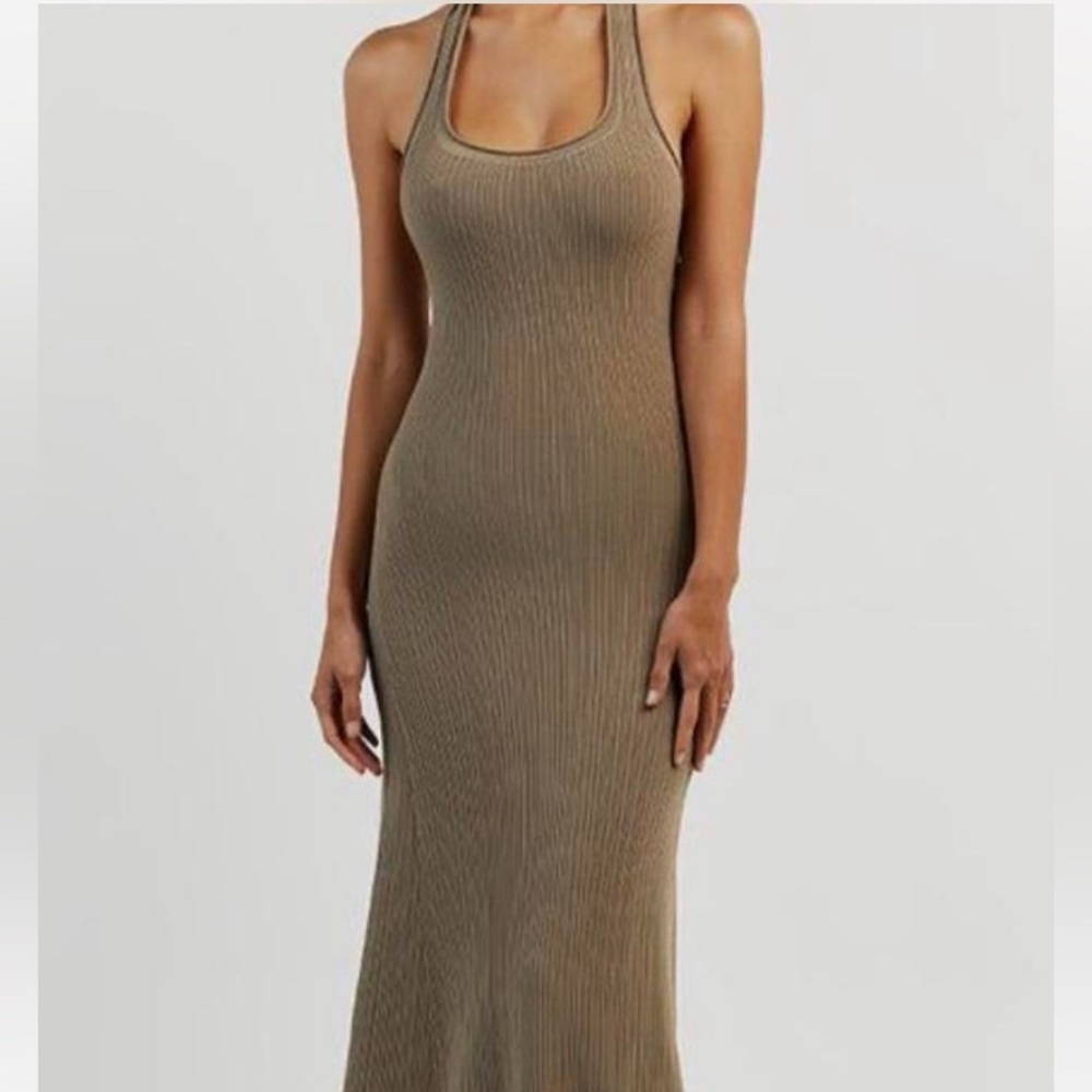 EDDISON MOSS KNIT MIDI DRESS - XS
** got it hemmed (I’m 5’2 for reference)